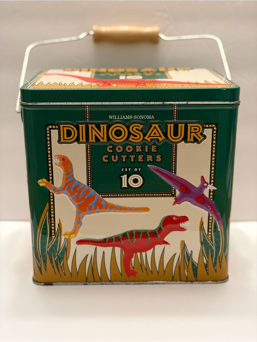 Williams Sonoma Green Dinosaur Cookie Cutters Tin - Set of 10- New
